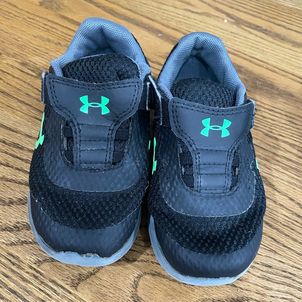 Toddler UA shoes
